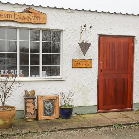 Tal Sarn Shepherd Hut Llanfairpwllgwyngyll Екстериор снимка