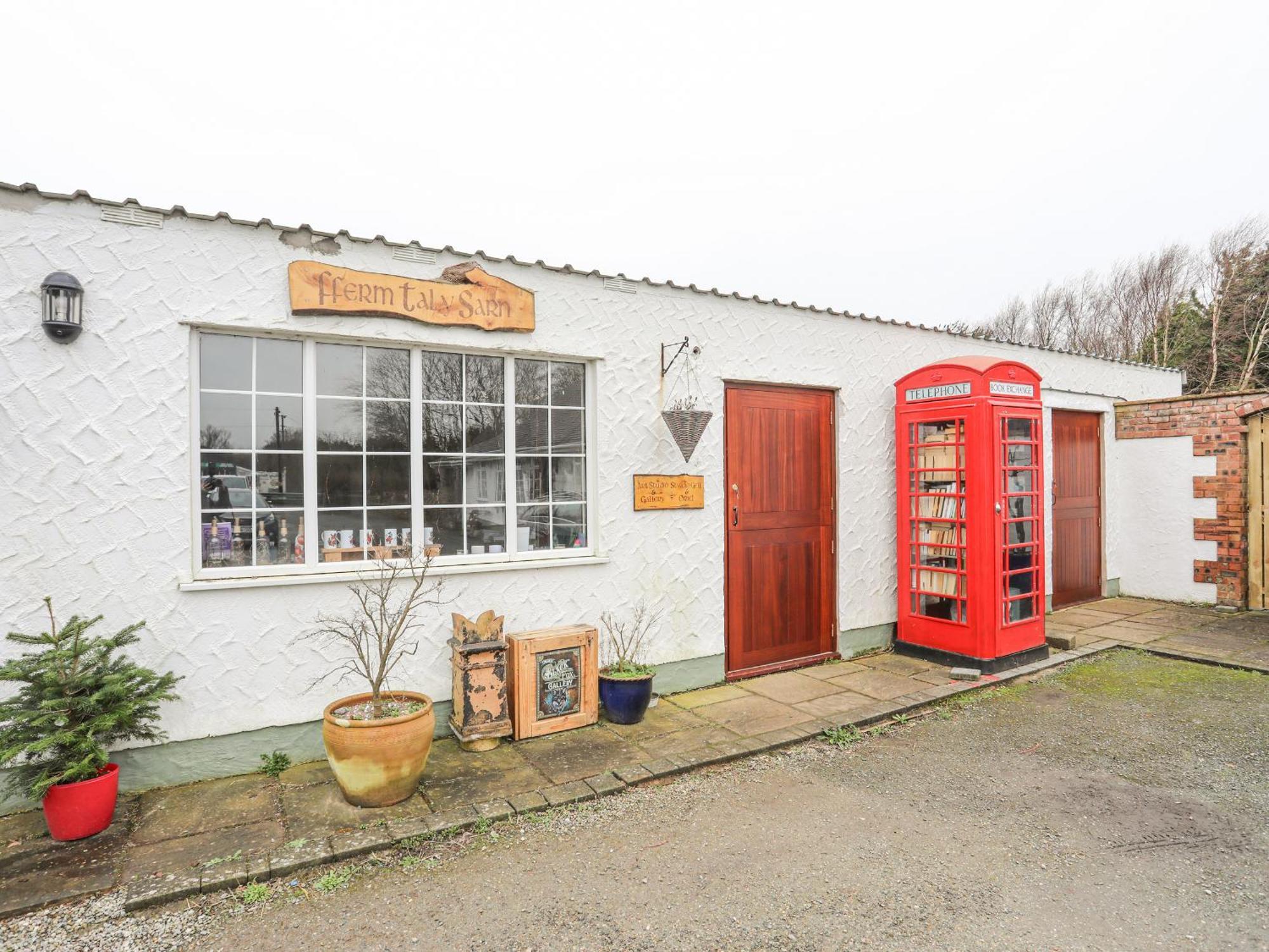 Tal Sarn Shepherd Hut Llanfairpwllgwyngyll Екстериор снимка